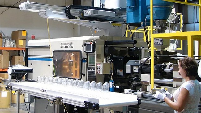 Top 10 Largest Plastic Injection Molding Companies in the U.S