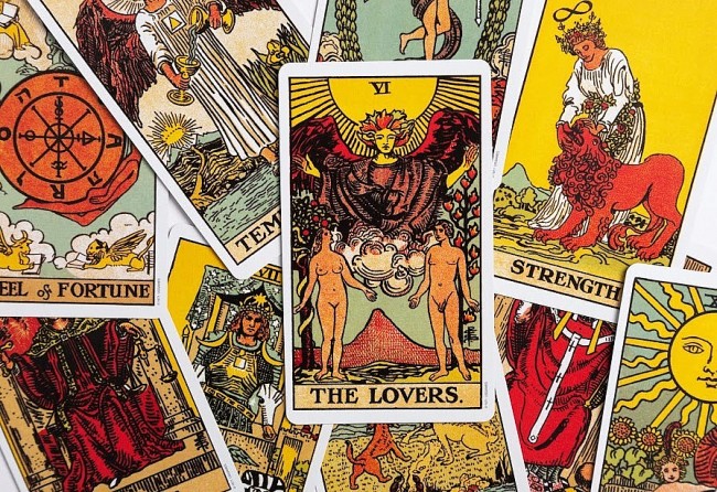 2024 Tarot Card Reading for 12 Zodiac Signs in Love, Money, Career and Health