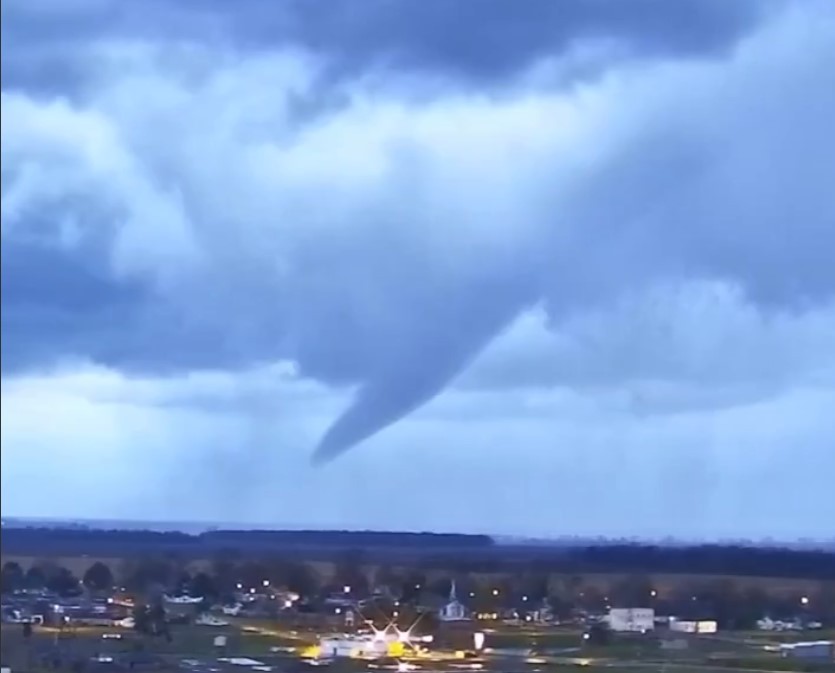 Tornado Strikes Rolling Fork, Mississippi; Residents Urged to Take Cover