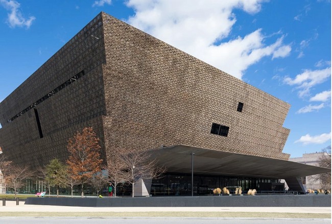Fact-Check: Is the Smithsonian Removing Artifacts from the African American History Museum?