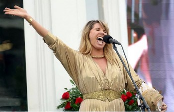 Who Is Grace Potter? Early Life, Family, Career, Net Worth & Kentucky Derby National Anthem