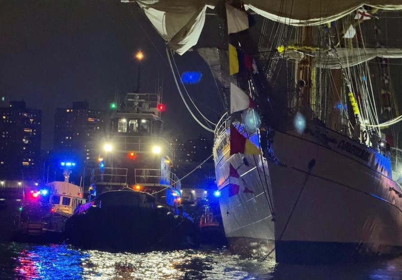 What Caused the Mexican Navy Ship to Crash into Brooklyn Bridge?