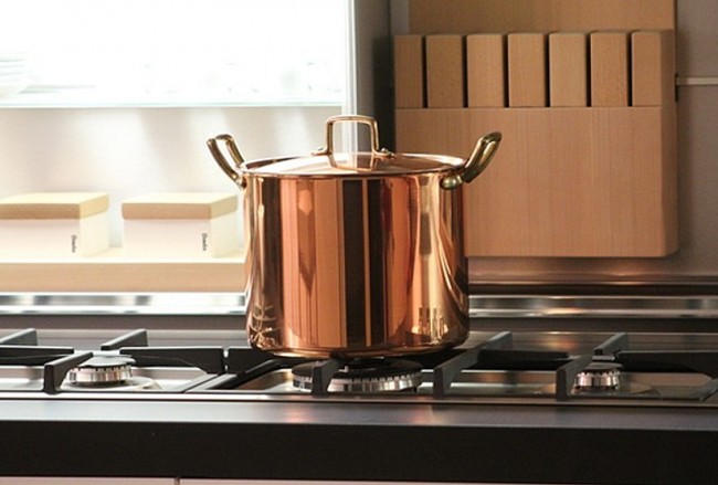 Will Copper Crash or Stay Elevated in 2026? Three Scenarios That Matter