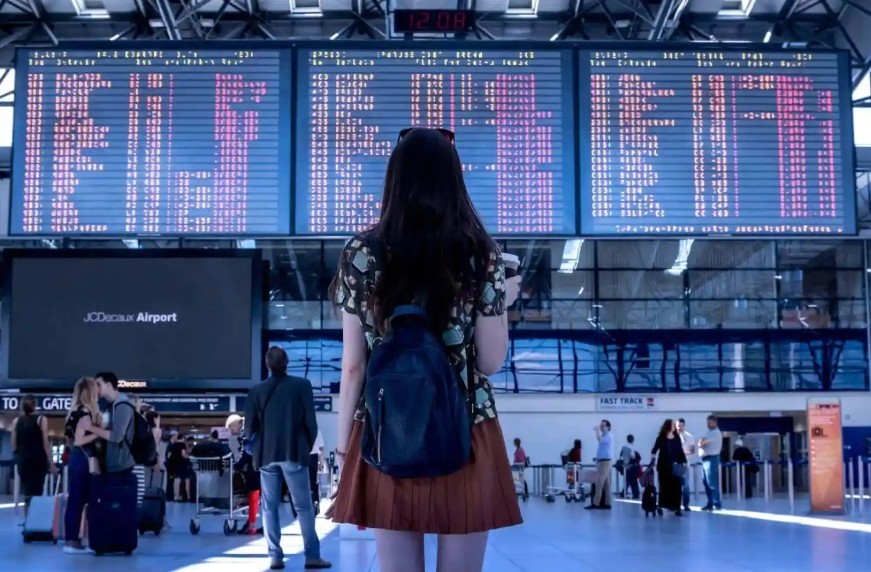 Don’t Skip Long Layovers: A Smart Way to Save on International Flights