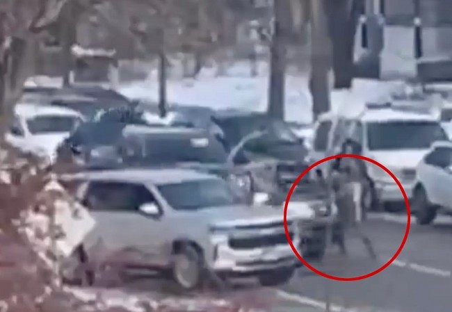 A Critical Moment Before the Gunfire: How the Minneapolis ICE Shooting Unfolded