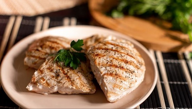Suzanna Frozen Chicken Recalled for Listeria Risk: Affected Products, States, and Safety Advice