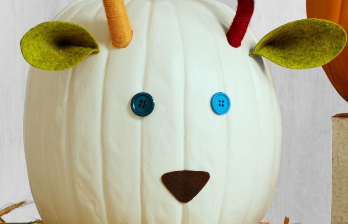 Top Pumpkin Faces to Decorate House at Halloween