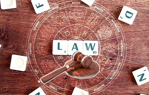 Top 6 Zodiac Signs Were Born to be A Good Lawyer