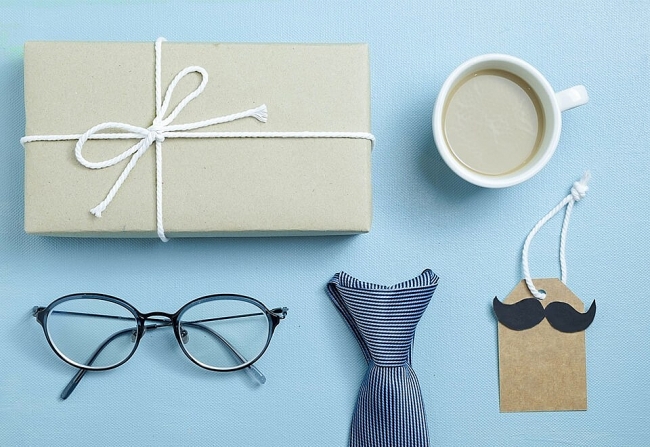 Top Men's Day: Top 9 Meaningful Gifts for Son