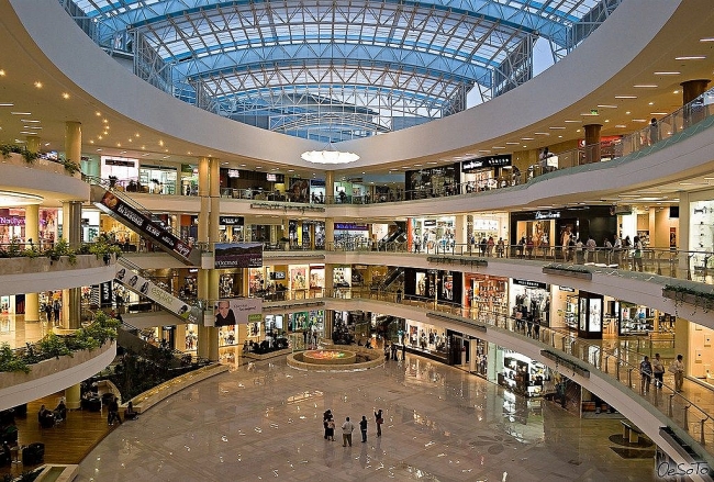 Top 7 Biggest Shopping Malls In Europe By Number of Stores