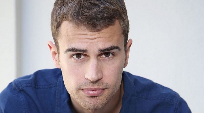 Top 9 Hottest Bachelors on the Planet