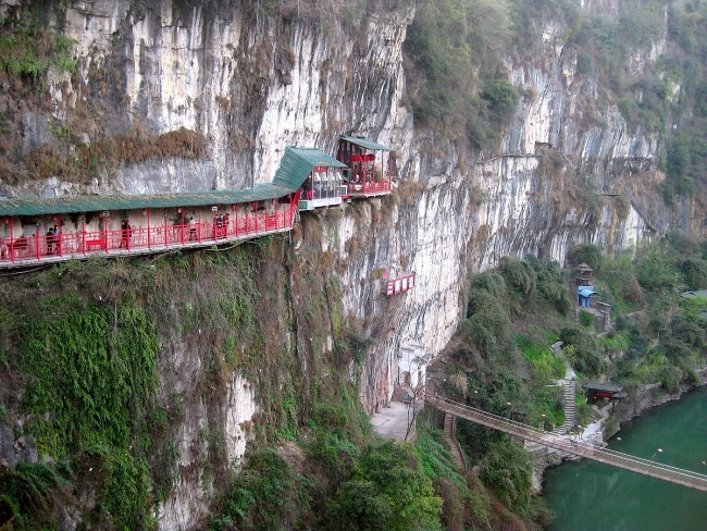 9 Weirdest Restaurants in the World you should definitely try