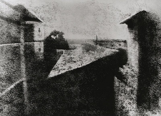 What is the Oldest Photograph Ever Taken In History - The First Photo in the World