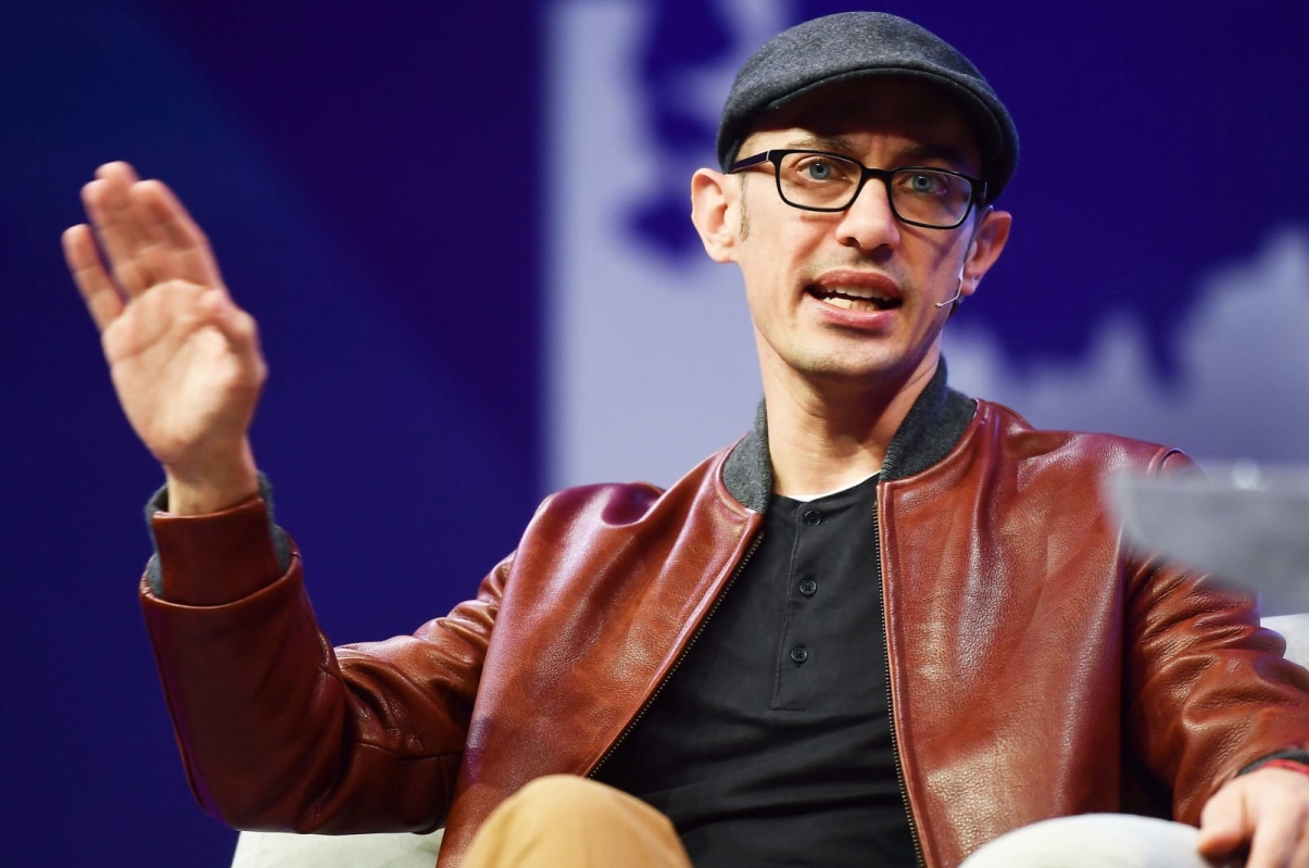 Top 10 Richest People & Families in Canada Today